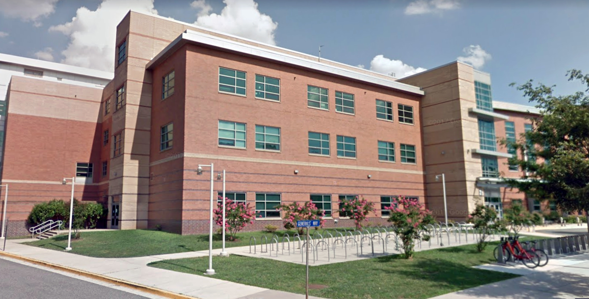 In Arlington Va Washington Lee High School Is Renamed In Arlington Va Washington Lee High