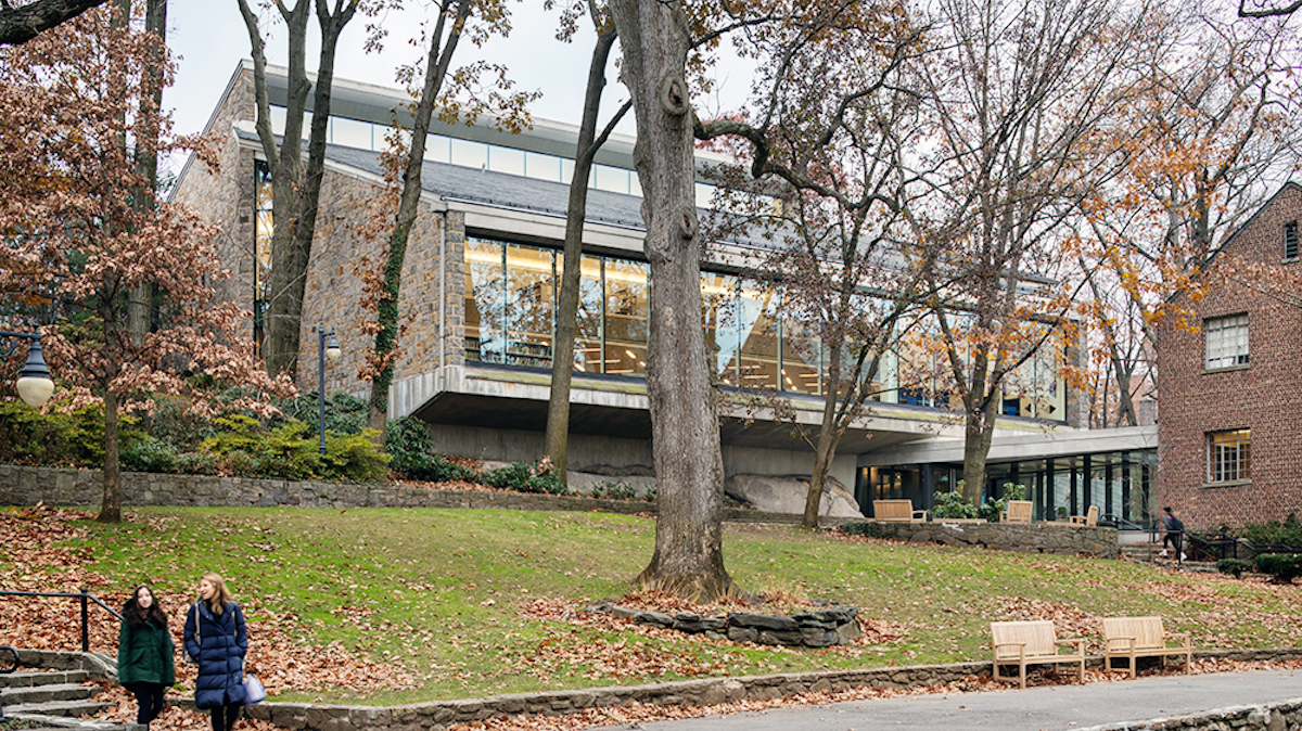 Private School Reopens Renovated Library On Its Bronx N Y Campus American School University
