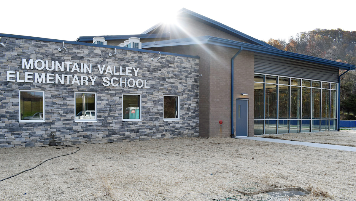 West Virginia district unveils new elementary | American School