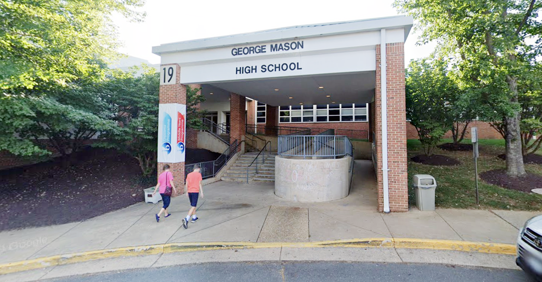 Falls Church (Va.) board votes to rename 2 schools American School