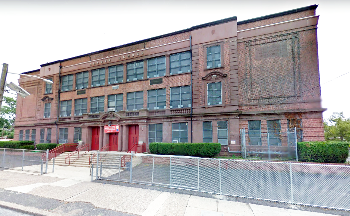 In Arlington, Va., WashingtonLee High School is renamed Washington