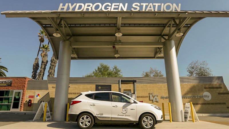 660f08e55c39bb001e988ae0 Calstatelanewsroomhydrogenstation2022 Edited