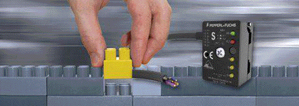 Aw 12443 Mc7522 120308 03 Rdax 75 2