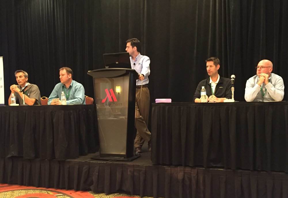 Aw 108798 Pina16 Panel