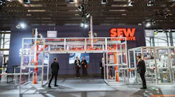 SEW-EURODRIVE’s MAXOLUTION® machine automation portfolio aims to provide system solutions – for example, for handling gantries. SEW-EURODRIVE’s MAXOLUTION® machine automation portfolio aims to provide system solutions – for example, for handling gantries.