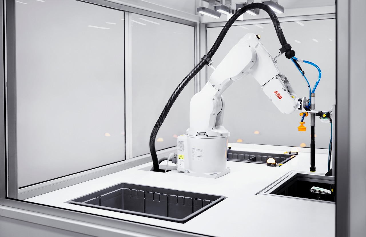 The ABB Robotic Item Picker. Source: ABB