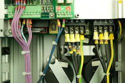 Variable speed drive inverter converter, unit for voltage stabilization Variable speed drive inverter converter, unit for voltage stabilization