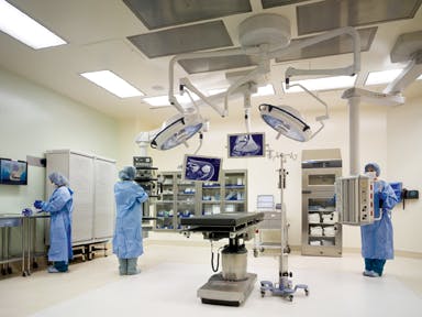 OR suite in the 465-bed Kaiser Permanente Los Angeles Medical Center. Phase 2 is under construction. Building Team: SmithGroupJJ