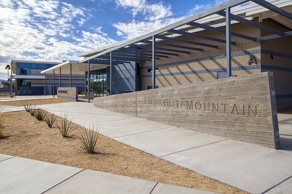Lookout Mountain Elementary School, Phoenix, Ariz. Photo: courtesy Adolfson & Peterson Construction