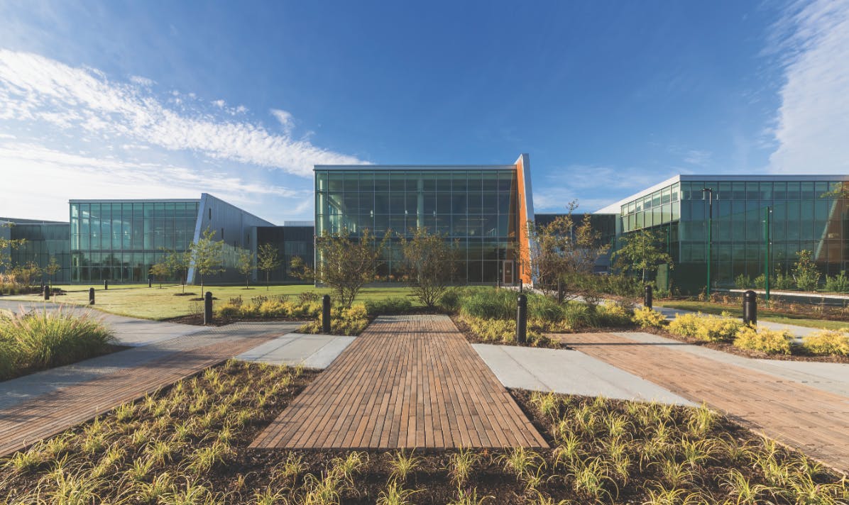 GIANTS 300 REPORT: Green building movement hits a new plateau, but the underlying problems remain