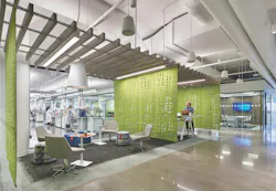 Pandemic puts science and technology facilities at center stage Bulletin Building at Philadelphia’s Schuykill Yards Photo: Jeffrey Totaro, 2019, courtesy Jacobs Pandemic puts science and technology facilities at center stage Bulletin Building at Philadelphia’s Schuykill Yards Photo: Jeffrey Totaro, 2019, courtesy Jacobs