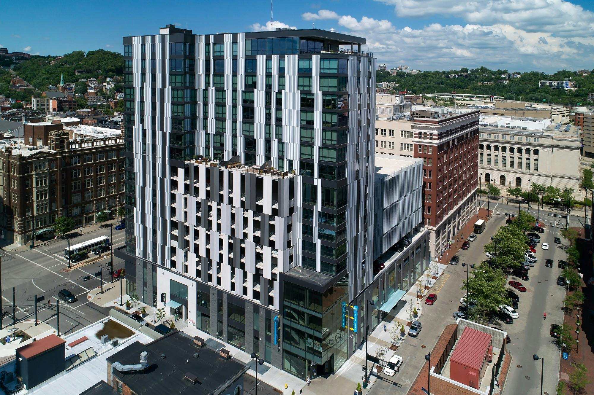 66fb10c41a3f59fd7ed4f43d Metalwallpacflushcawhpi0041201