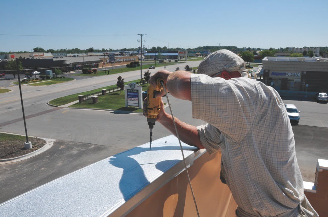 66fb11f8f503ddef0d7651f6 Roofedge