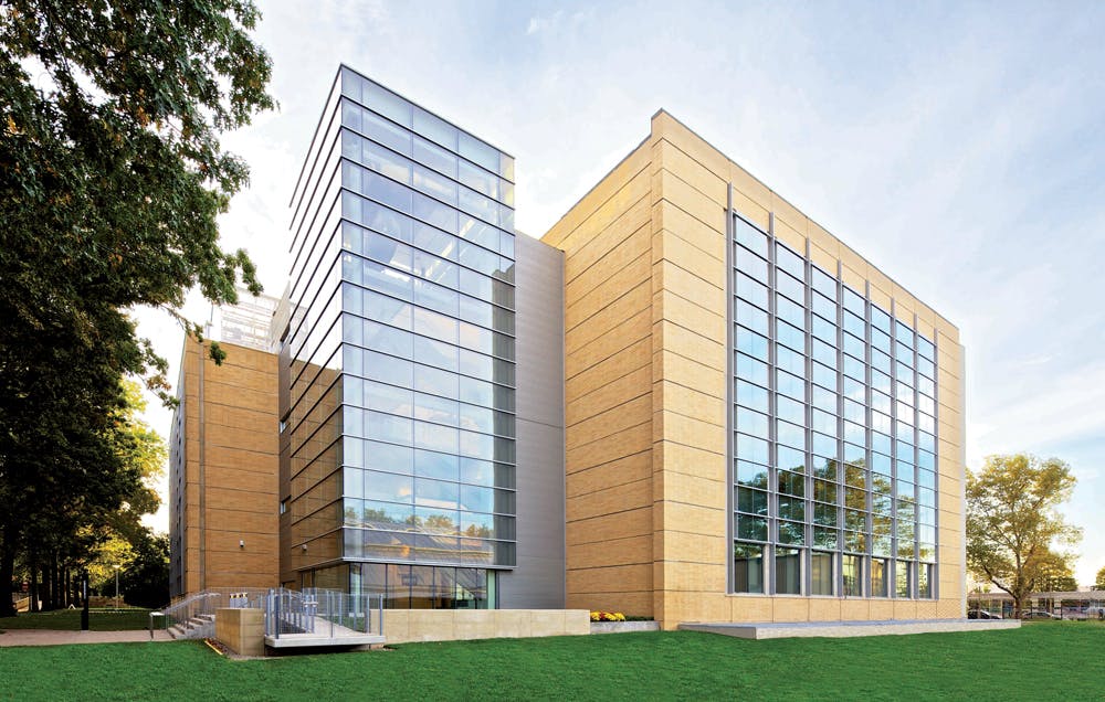 66fb120c1bbf3c78d7542164 Perkinswilllehmancollegenewsciencefacilitycourtesy