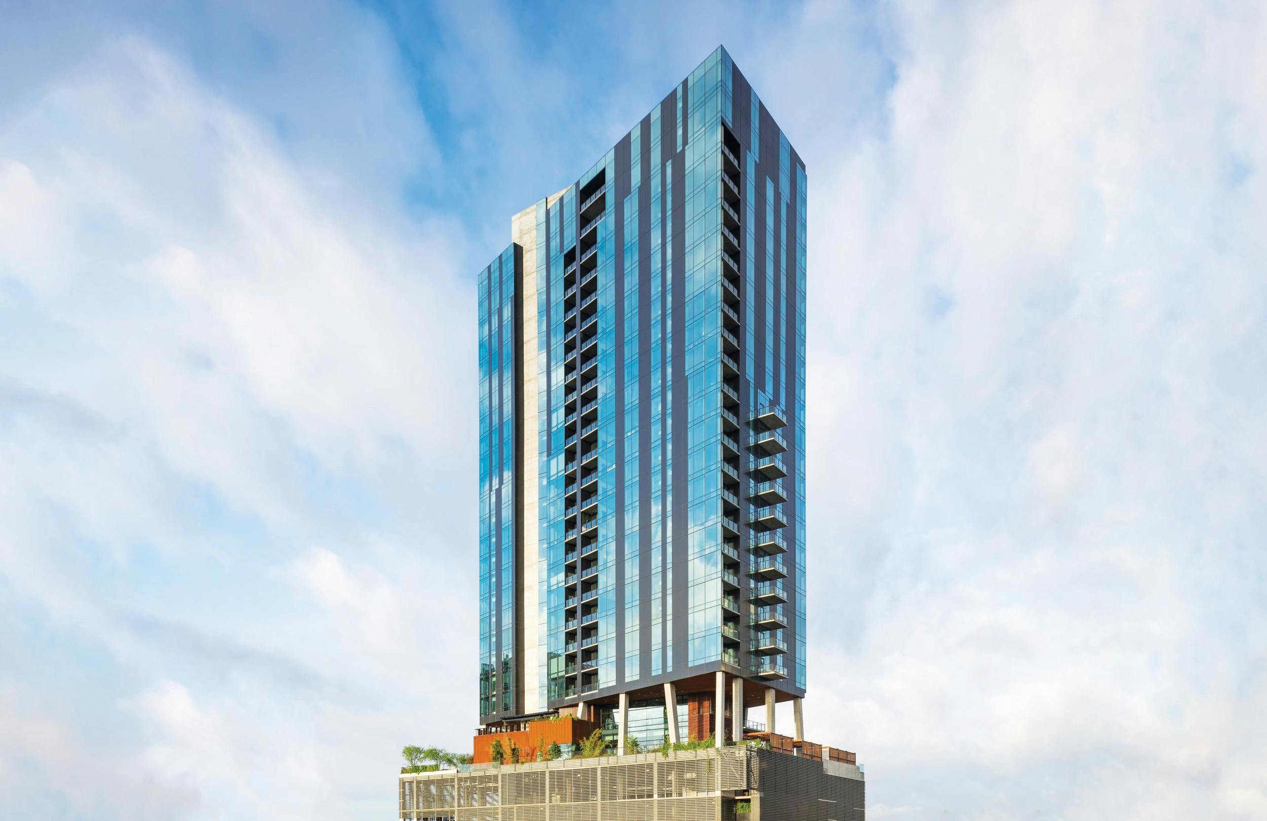 This 164 Condo Austin High Rise Features Floor To Ceiling Solarban R100 Glass From Vitro Architectural Glass