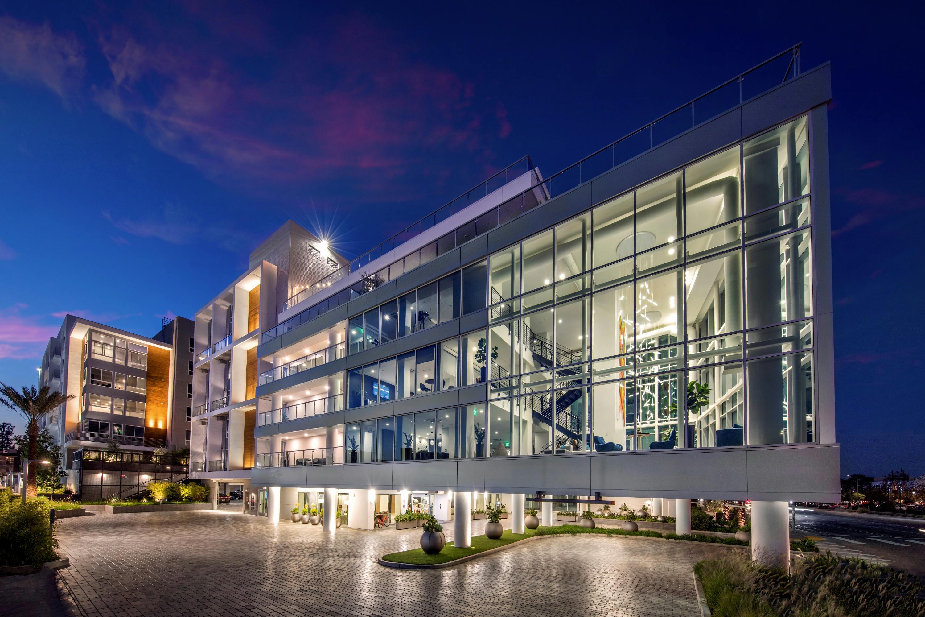 The Q Topanga Is Built On A Previously Underperforming Commercial Site And Provides The Area With A Mix Of Market Rate Units In Addition To Short Term &ldquo;hotel&rdquo; Units, Creative Office, And Restaurant/Caf&eacute; Spaces