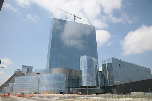 Tishman managed the construction for the project, which includes 1,898 guest rooms with ocean views, a 130,000-sf casino, a larg