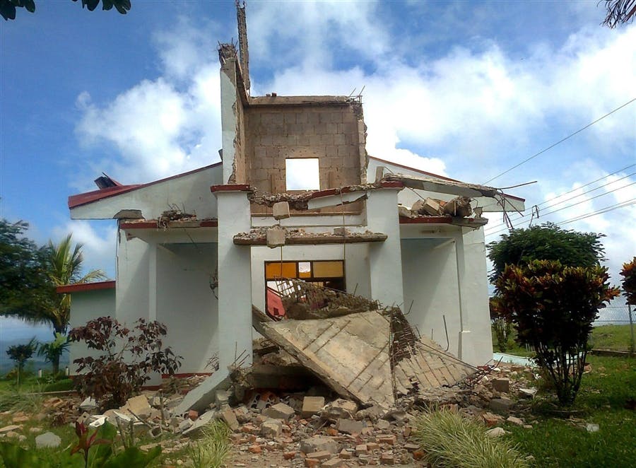 66fb1b921bbf3c12d4543159 Pb120905costaricaearthquakejm01