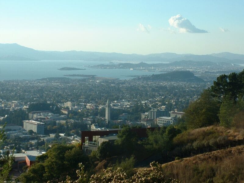 View of Berkeley and Bay from Claremont Canyon. Photo: Urban via Wikimedia Commons
