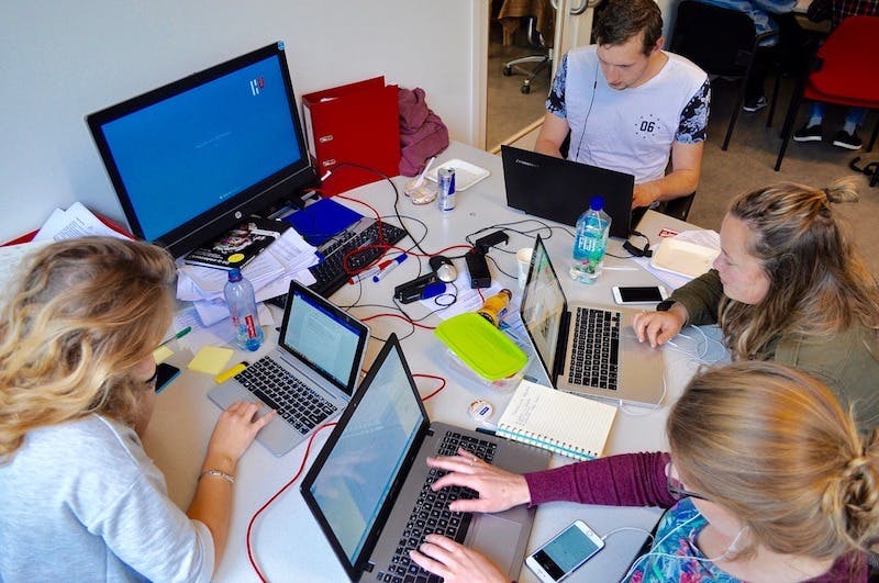 66fb1fb91a3f594ed1d50c02 Office1870184 1280