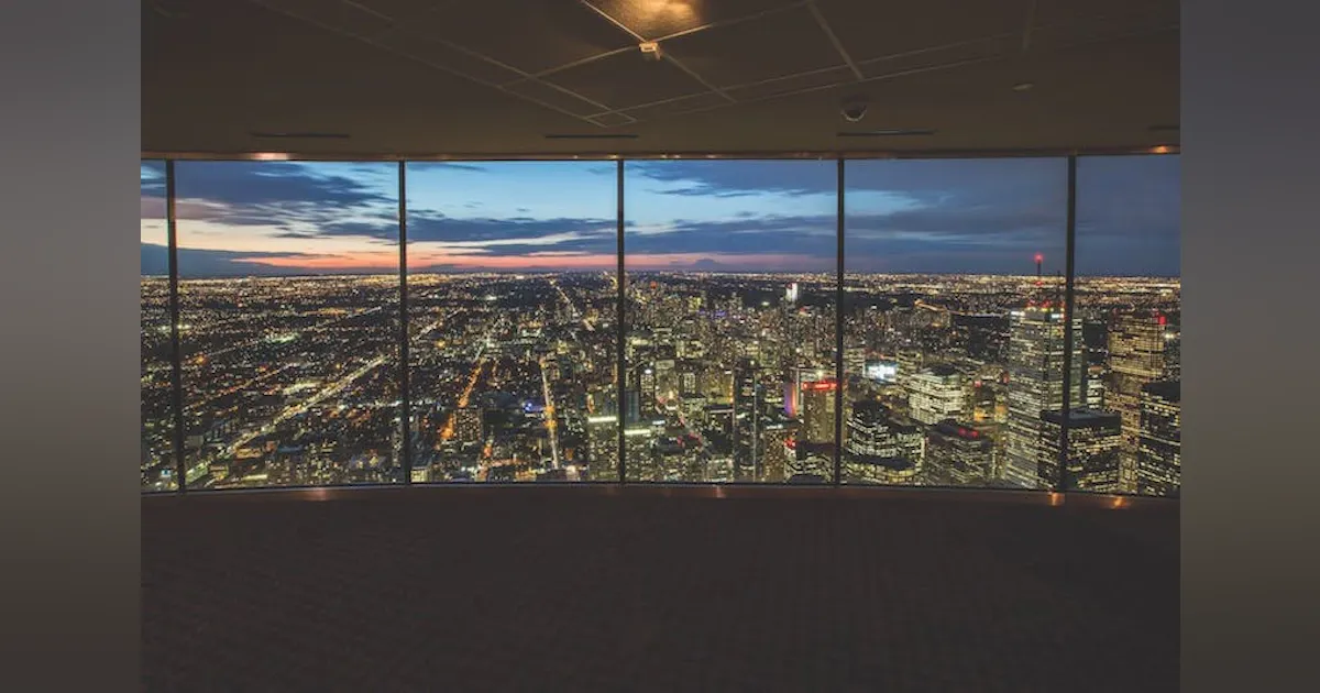 Toronto’s CN Tower improves views with floor-to-ceiling dynamic glass ...