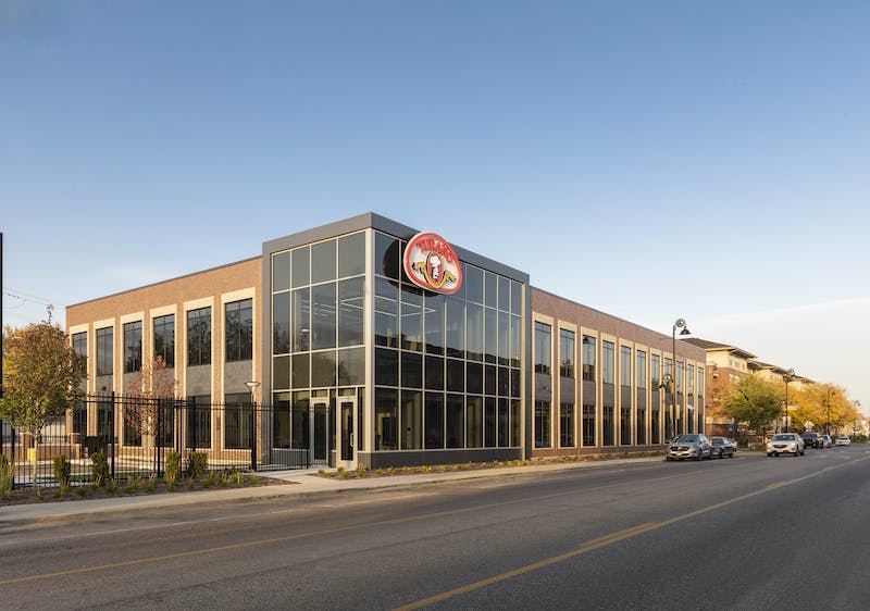 66fb225469139649f24bb31f Wha20turano20exterior