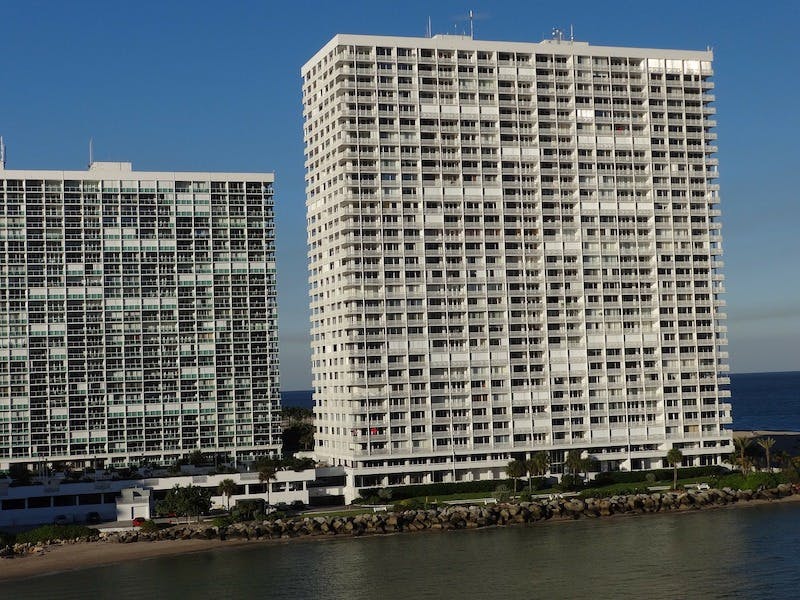 66fb228f1a3f594ebed511ff Condos 0