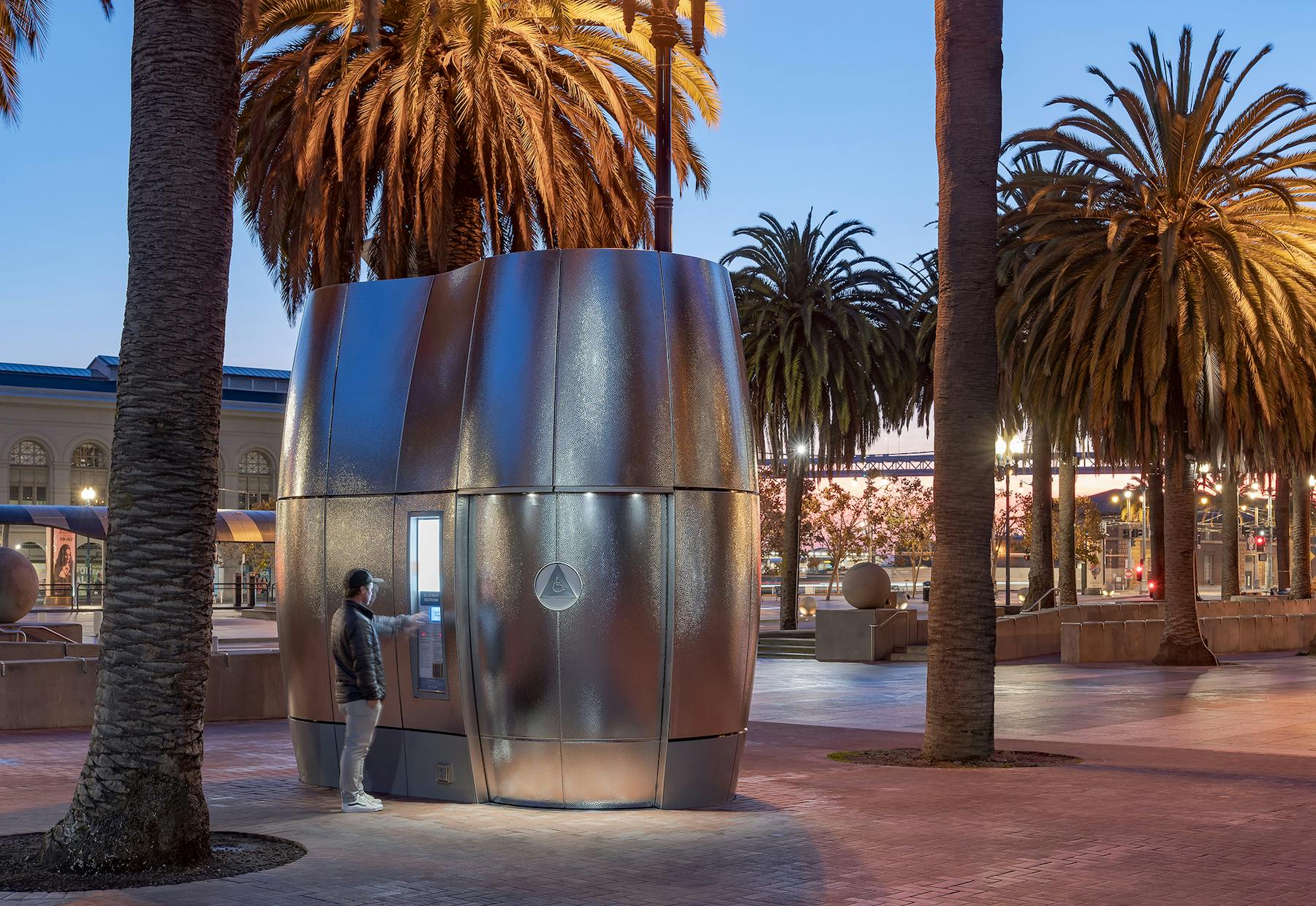 66fb236136955530c7422b41 01 San20francisco20amenipods20public20toilet20phot