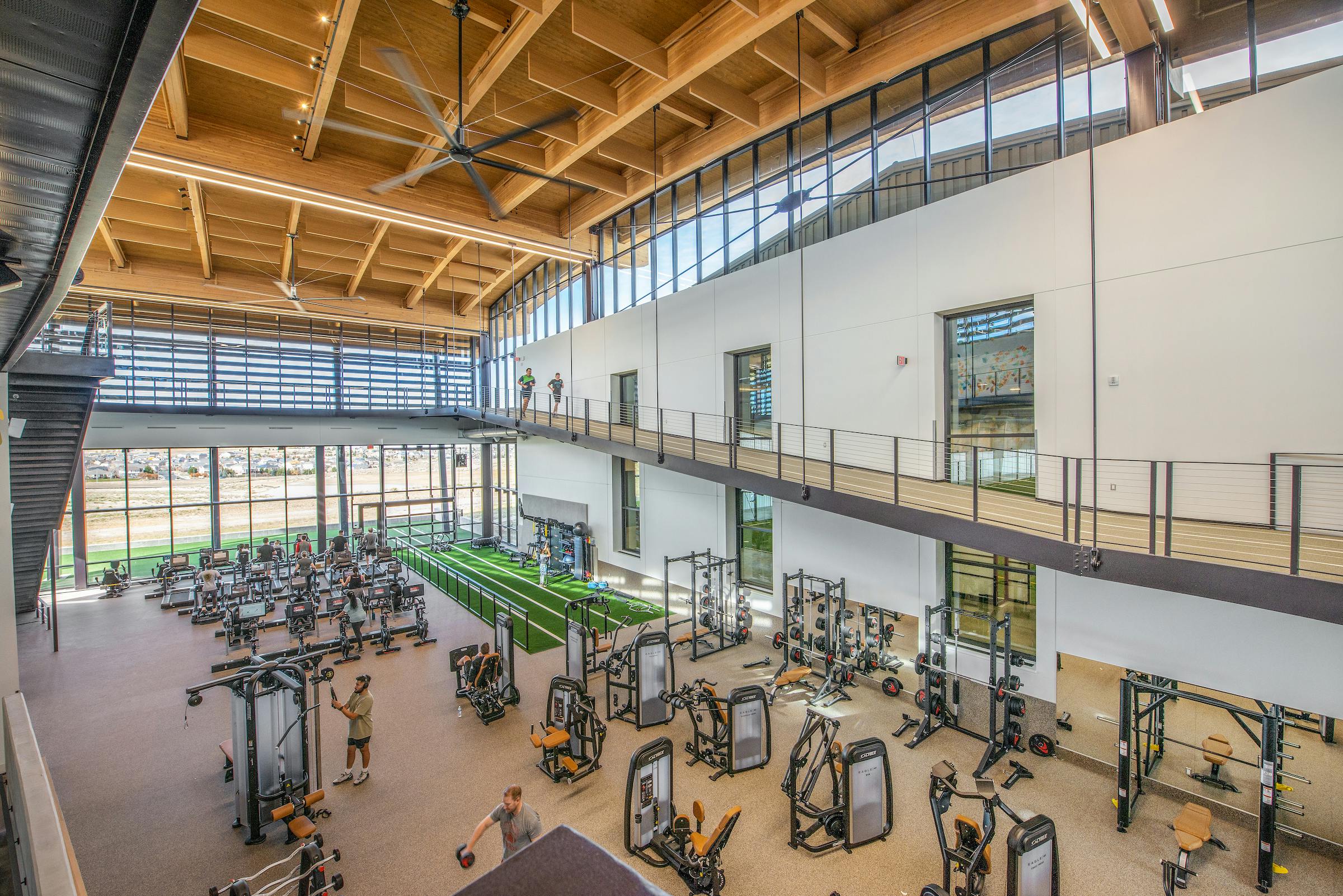 Aurora, Colo., recreation center features city&rsquo;s first indoor field house, unobstructed views of the Rocky Mountains