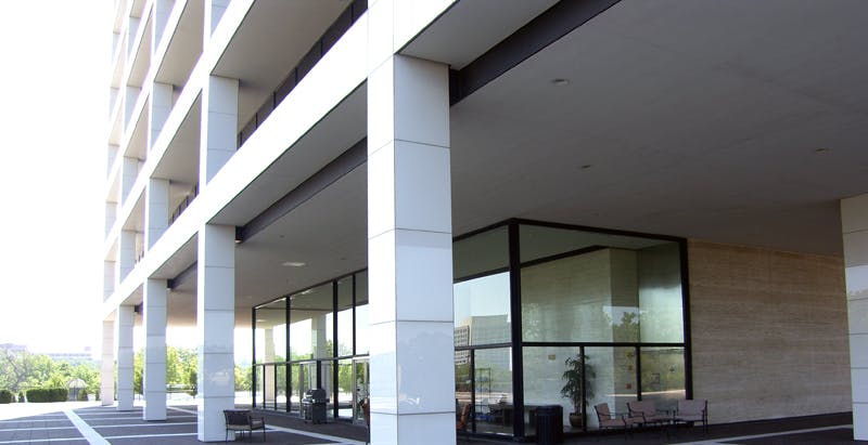 Neopari&eacute;s preserves modern aesthetic of celebrated One Park Place building