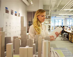 40 U40 Photo1 Laura%20 Crane 40 U40 Photo1 Laura%20 Crane