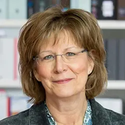 Katie Sosnowchik headshot Katie Sosnowchik headshot