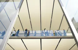 2016 05 20 T030809 Z 1 Lynxnpec4 J049 Rtroptp 4 Apple Retail 2016 05 20 T030809 Z 1 Lynxnpec4 J049 Rtroptp 4 Apple Retail