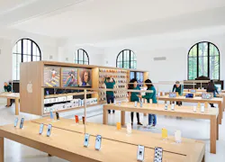 Apple Carnegie Library New Inside Library 05092019 Apple Carnegie Library New Inside Library 05092019