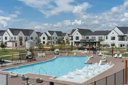 Retort-style pool Retort-style pool