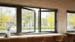 ew_scene6commercialca1r48x60_interior_close_up_fin ew_scene6commercialca1r48x60_interior_close_up_fin