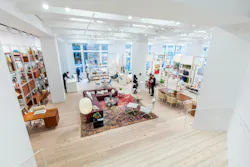 Photo © Walter P Moore Photo © Walter P Moore