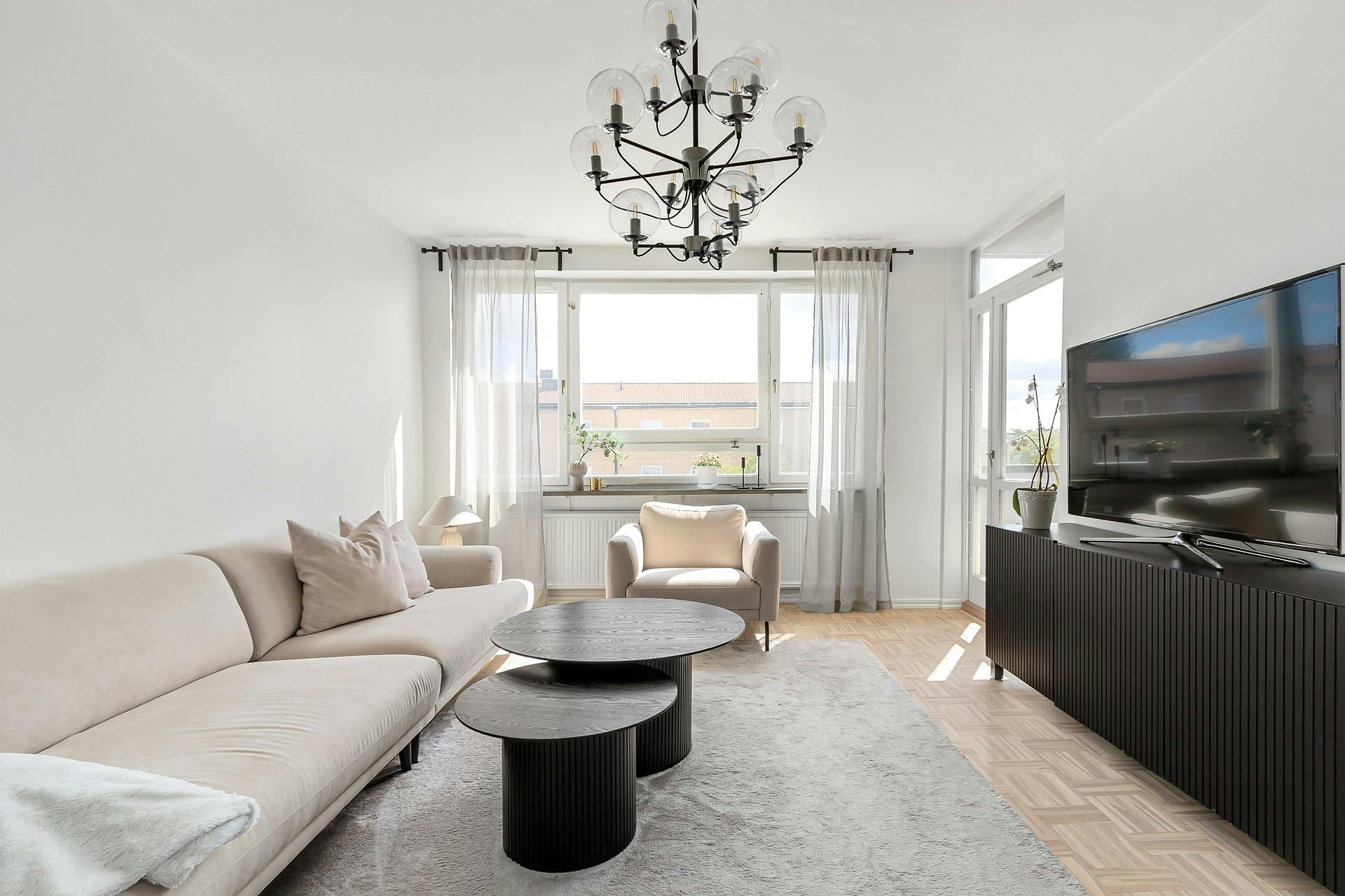 Image by Anna Lisa from Pixabay