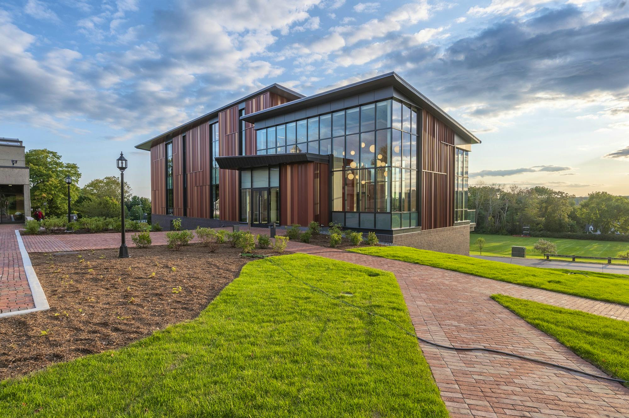 68c31e22b6a9dec7be4c480b 24 0909 Jim Gipe Photo 079