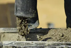 https://pixabay.com/photos/concrete-pump-concrete-concrete-pour-2222450/ https://pixabay.com/photos/concrete-pump-concrete-concrete-pour-2222450/