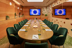 Hilton_London_Bankside_Agora_Meeting_Room_Credit_Hilton_Hotels Hilton_London_Bankside_Agora_Meeting_Room_Credit_Hilton_Hotels