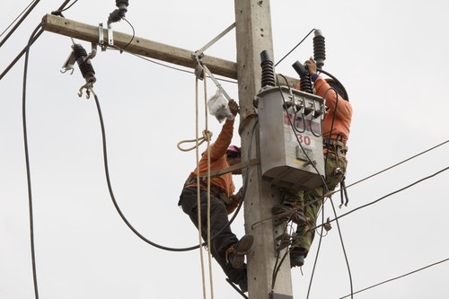 1651070060059 Electrician1