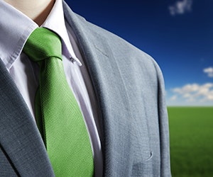 1652188439519 B 0115 Newsfeed Suit