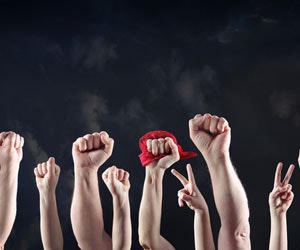 1652191814942 0112 8waystoprotectyourbuildingduringademonstration