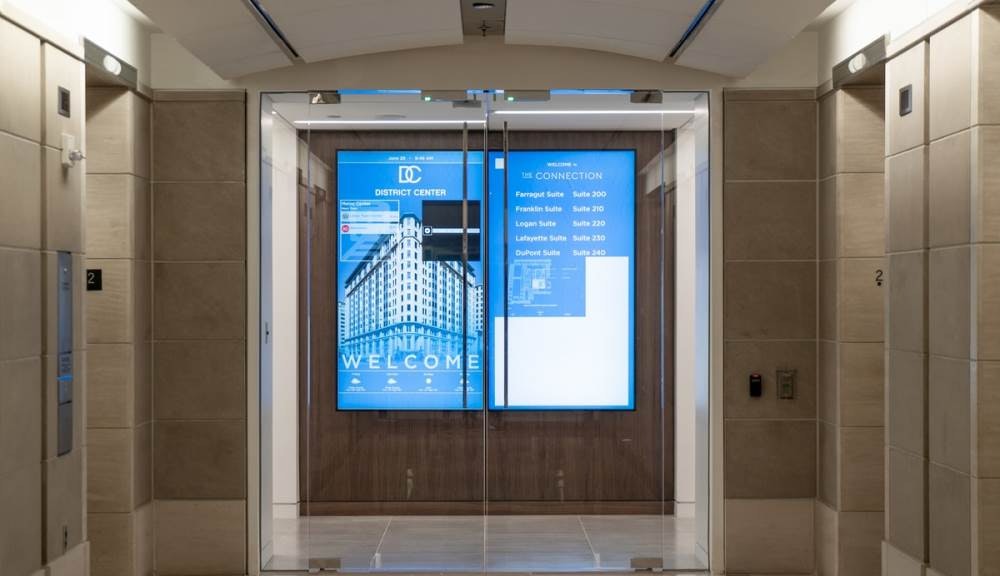 1652285601259 District Center 1200