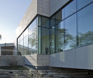 1652320759848 B 1010 Atm Leedbuilding