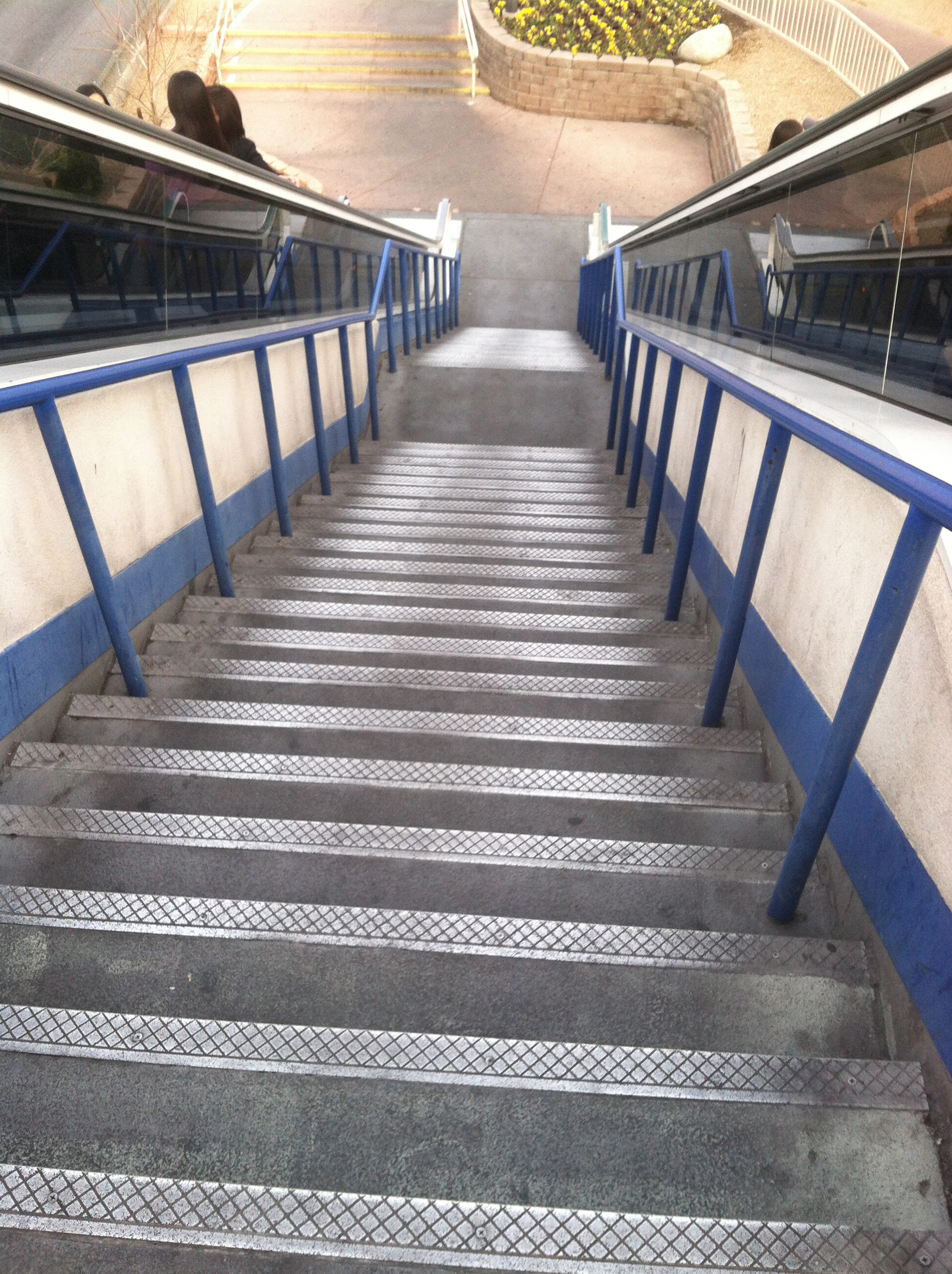 Wooster Products Alumogrit Full Staircase Escalator