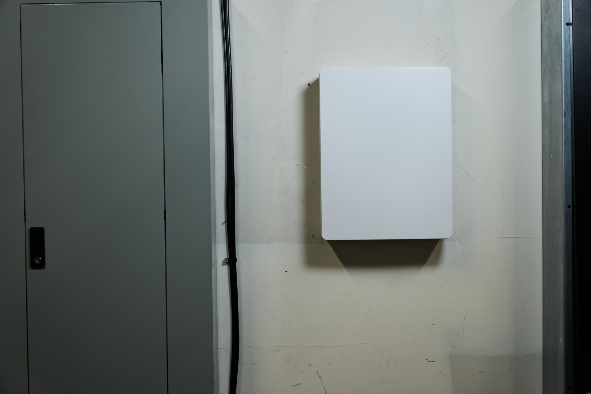 Johnson Controls Iq Pro Hybrid Security Panel