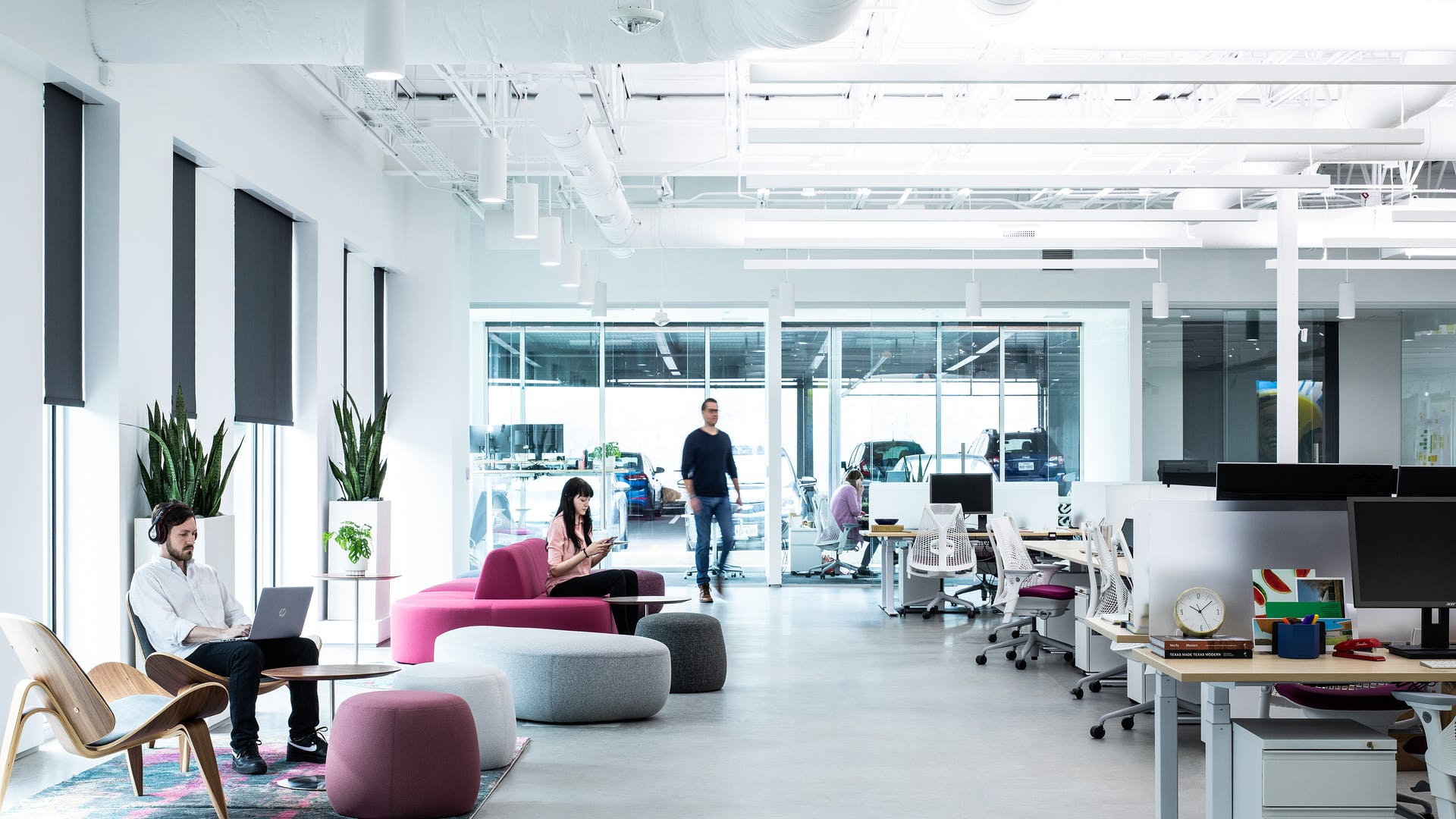 Flexible lighting systems support resiliency in the workplace by providing a comfortable, productive, and engaging environment that can adapt over time.