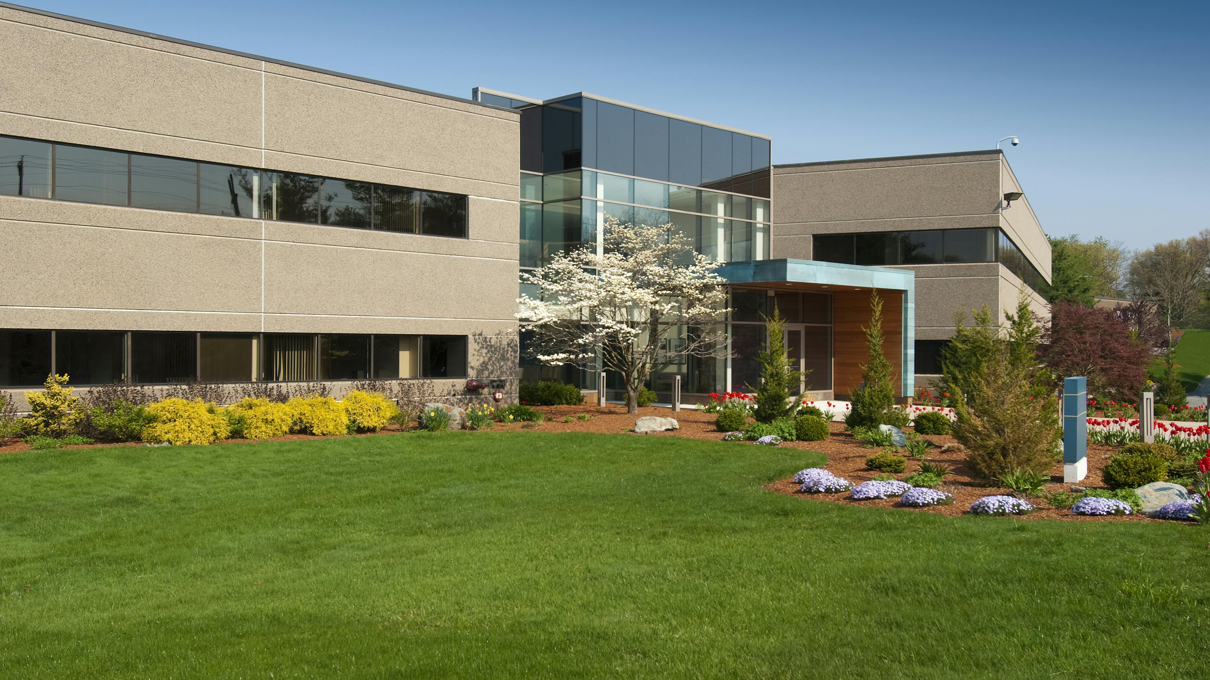 Avoid these 10 potential pitfalls with your commercial landscaping.